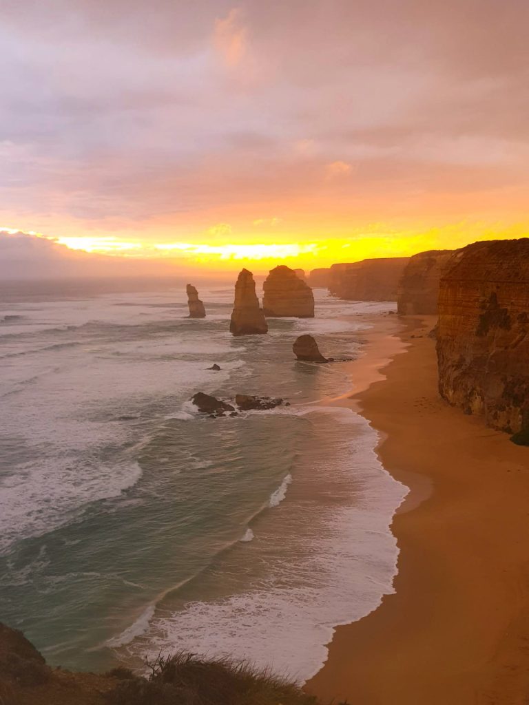 Exchange Semester in Australia - Sonnenuntergang an der Great Ocean Road