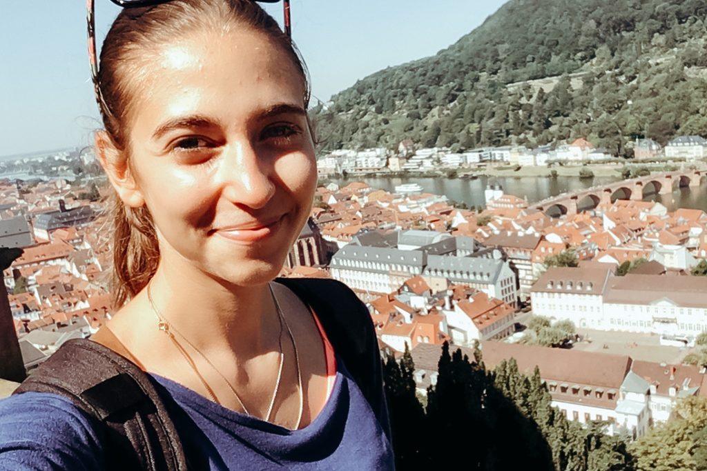 Nelly Müller Studentin Bachelor Mehrsprachige Kommunikation in Karlsruhe im Praktikum bei einem Sprachdienstleister
