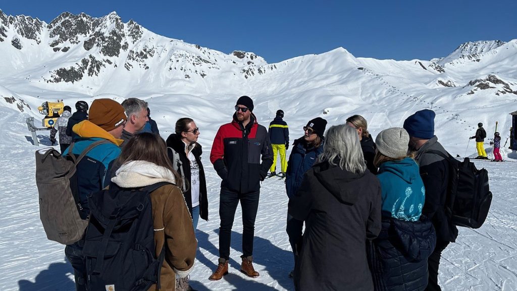Studierende des ZHAW IUNR auf Exkursion im Skigebiet Samnaun/Ischgl