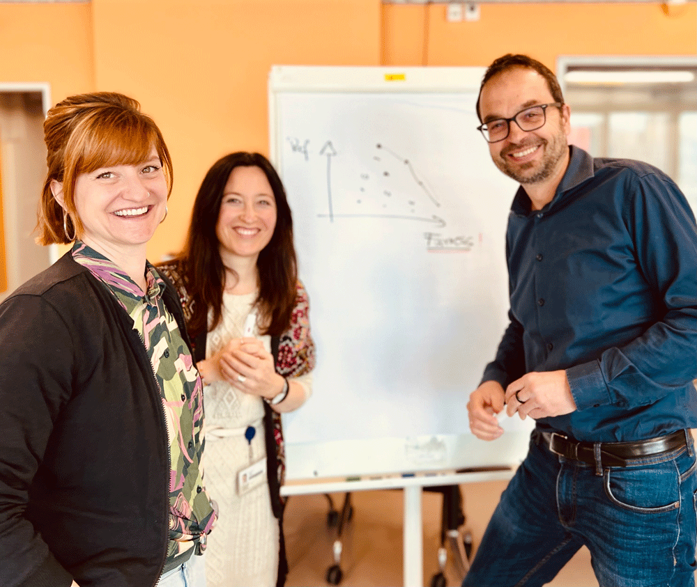 Erfolgreiche Teamarbeit über zwei Departemente. Gruppenfoto von Judith Bühler, Meret Reiser, Christoph Heitz