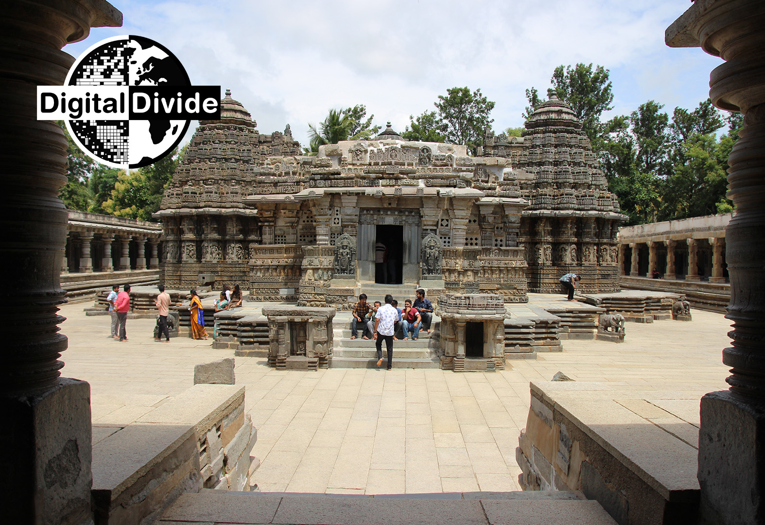 Photo of the Chennakeshava temple, built in 1258 CE.