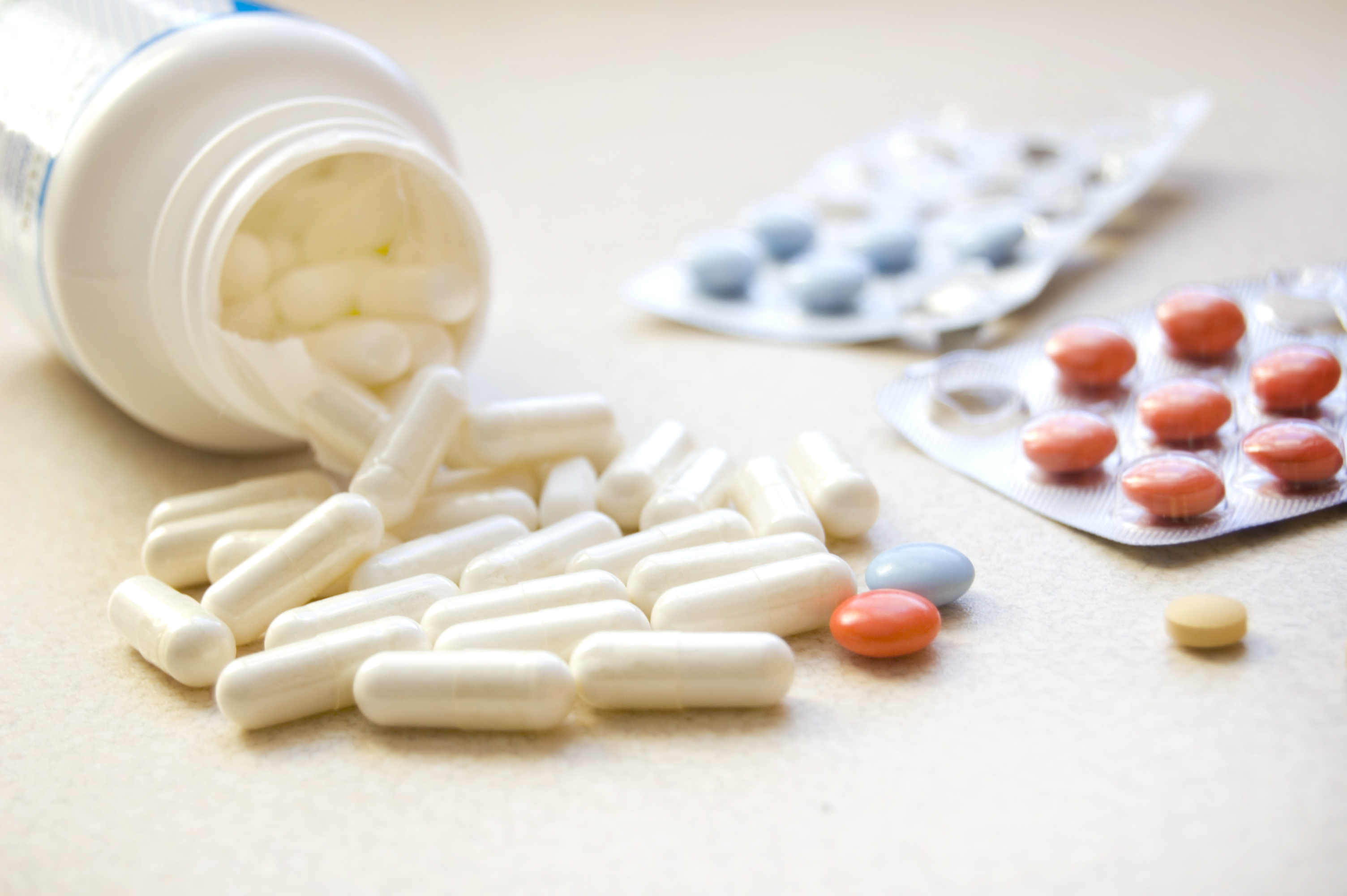 Wenn das Antibiotikum fehlt – Medikamentenknappheit in der Schweiz | Gesundheitsökonomie @ ZHAW