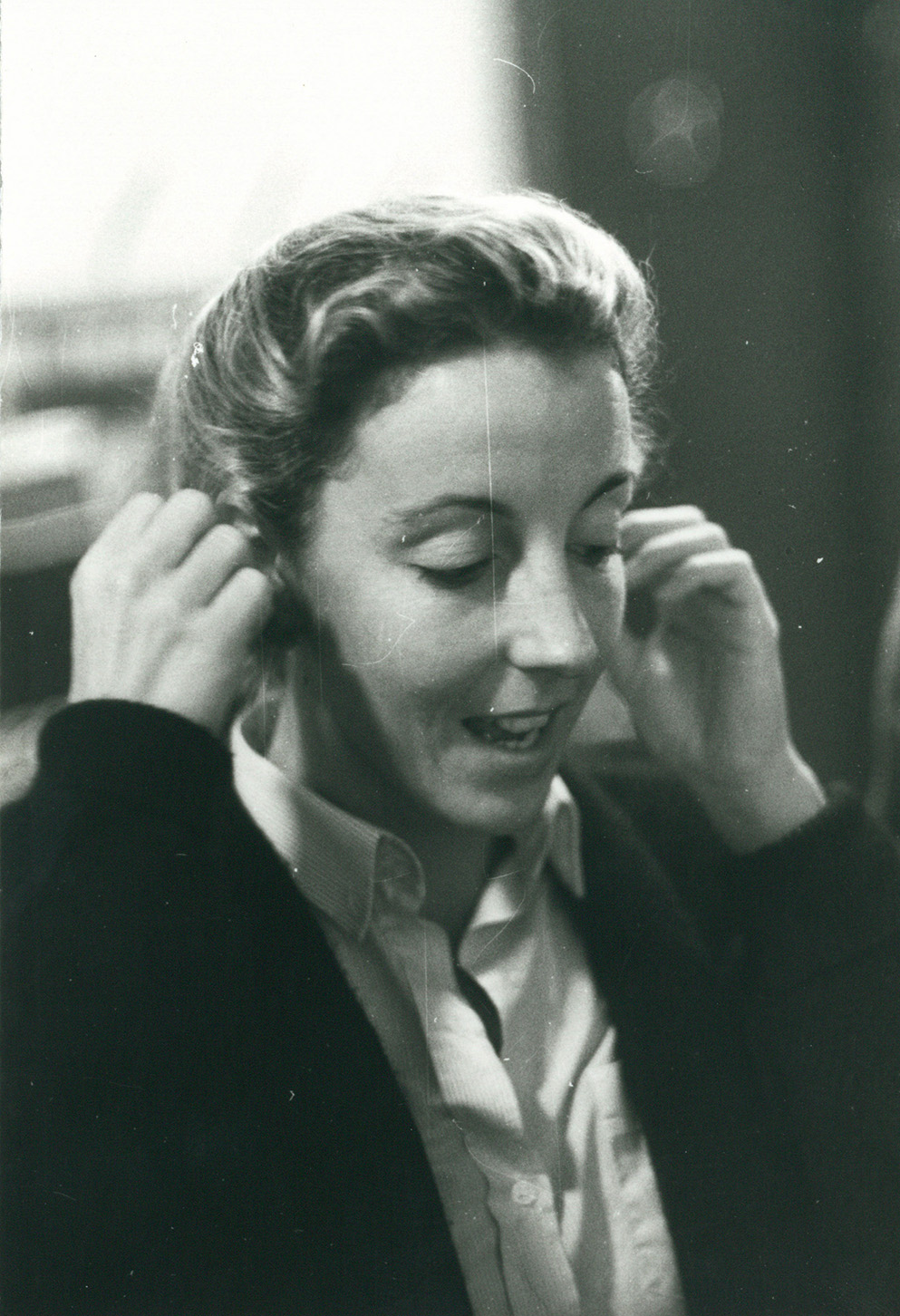 schwarzweiss Foto 1986 einer Studentin