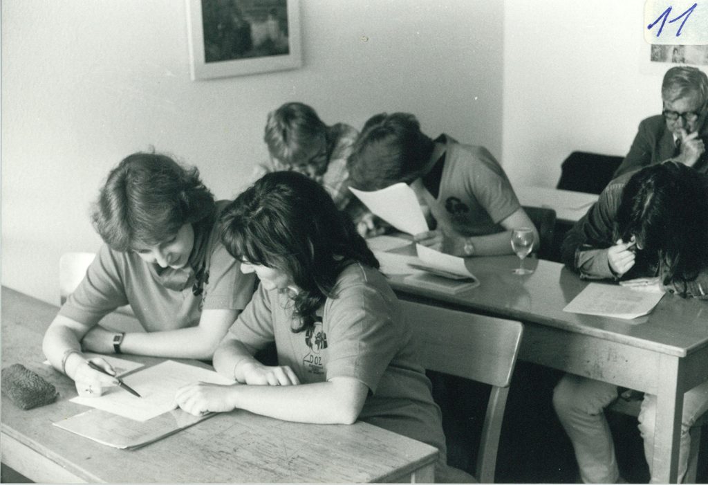 Einblick in den Unterricht 1983 Klassenzimmer