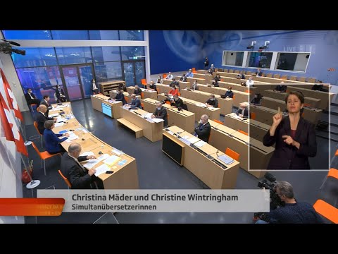 Christina Mäder verdolmetscht Bundespräsidentin Simonetta Sommaruga